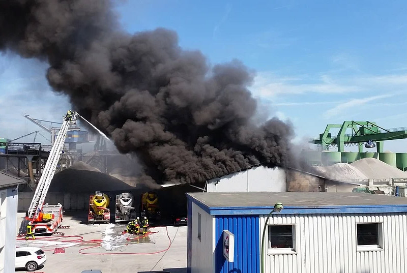 Bei einem Brand bedeutet Rauchentwicklung eine große Gefahr